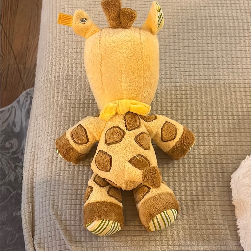 Steiff Charming Brown and Yellow Giraffe Plush Toy - Picture 3 of 4